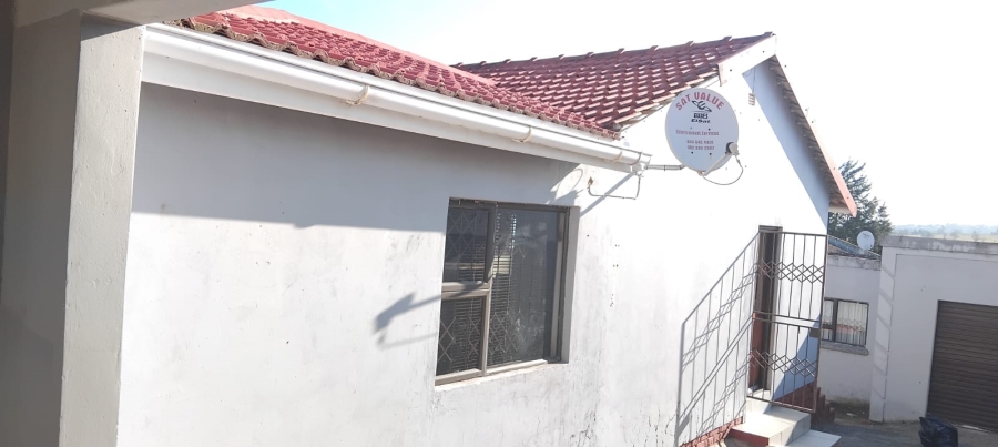 2 Bedroom Property for Sale in Phakamisa Eastern Cape